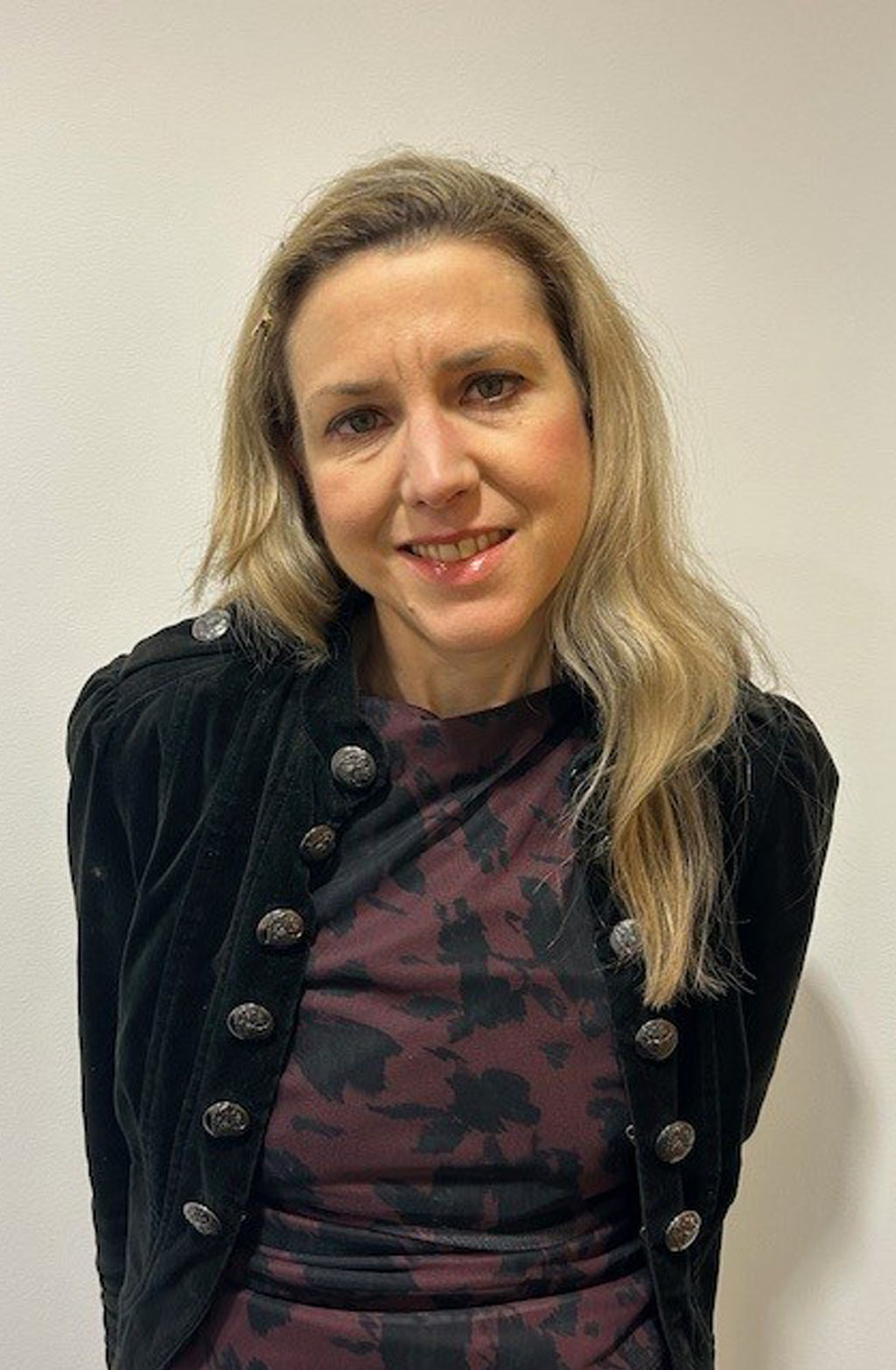 Charlotte Stokes, Receptionist